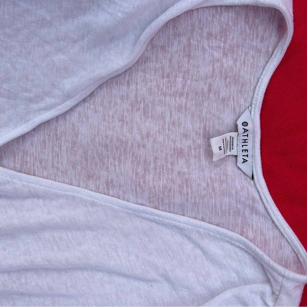 ATHLETA WHITE SLEEVELESS BREEZY WRAP TOP TANK MEDIUM